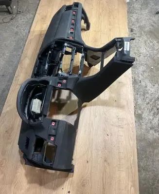 BMW X3 E83 Dashboard 7055976 22167210 3400698