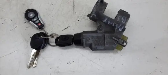 Volkswagen PASSAT B3 Ignition lock 357905851