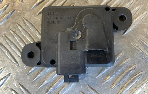 Opel Zafira A Airbag deployment crash/impact sensor 09133263 TGS1626424C 5WK42856