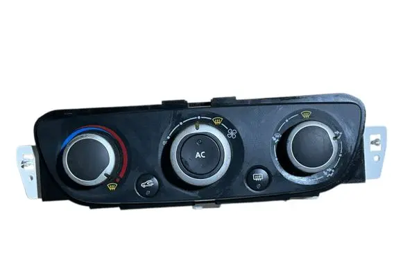 Renault Megane III Climate control unit T1001786G 111003