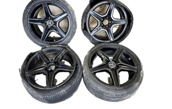 Mercedes-Benz C AMG W204 R18 alloy rim A2044013902 A2044014002