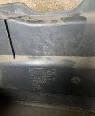 Volvo S80 Battery tray 31201041
