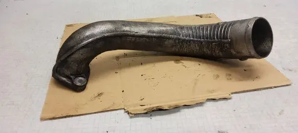 Nissan X-Trail T30 Engine coolant pipe/hose