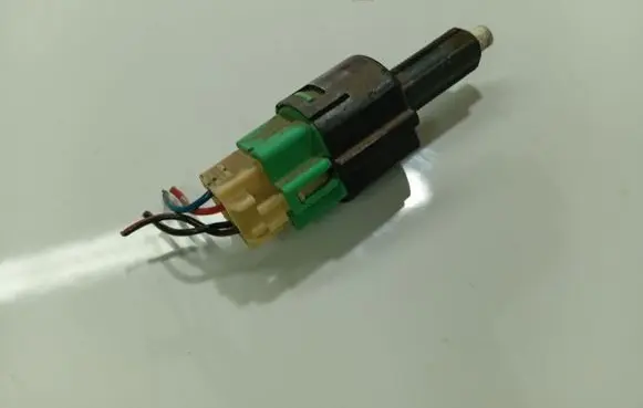 Brake pedal sensor switch