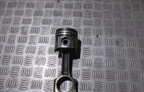 Renault Trafic II (X83) Piston with connecting rod F9Q