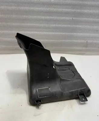 BMW 5 F10 F11 Intercooler air guide/duct channel 7331786