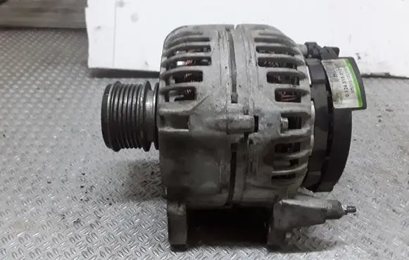 Audi A3 S3 8L Generator/alternator 0124515010