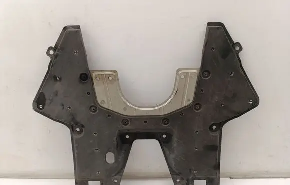 Engine splash shield/under tray