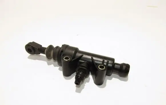 Mercedes-Benz Vito Viano W639 Clutch master cylinder A6392900012
