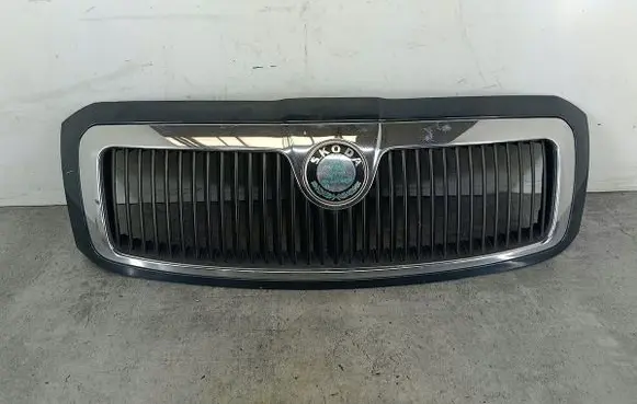 Skoda Superb B5 (3U) Front grill 3U0853651C