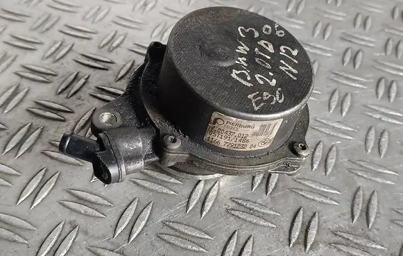 BMW 3 E90 E91 Vacuum pump 7791232 05T1911486
