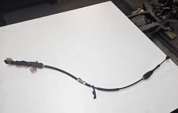 Ford Mustang VI Gear shift cable linkage JR3P7E395BC