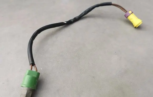 Audi A6 S6 C4 4A Air conditioning (A/C) pressure sensor 8A0959482AB