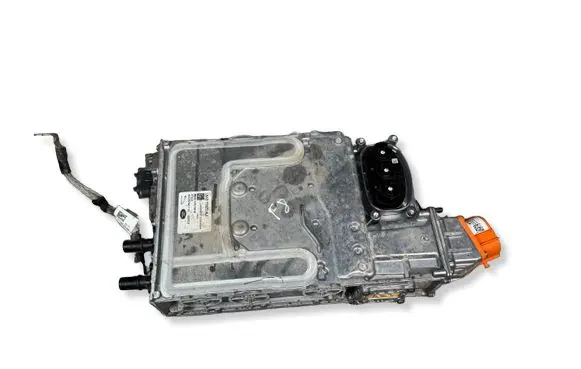 Jaguar F-Pace Voltage converter inverter L8A275522AJ