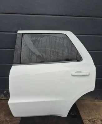 Dodge Durango III Rear door PW7