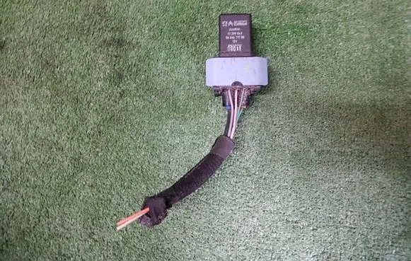 Citroen C3 Picasso Glow plug pre-heat relay