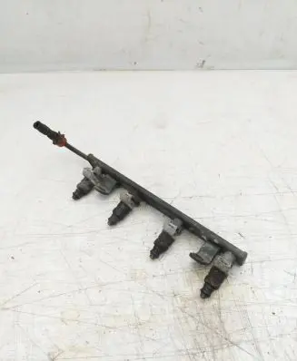 Mitsubishi Colt Fuel injectors set 
