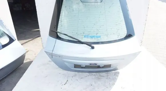 Ford Mondeo Mk III Tailgate/trunk/boot lid 