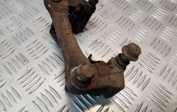 Toyota Land Cruiser (J120) Rear brake pad spring 