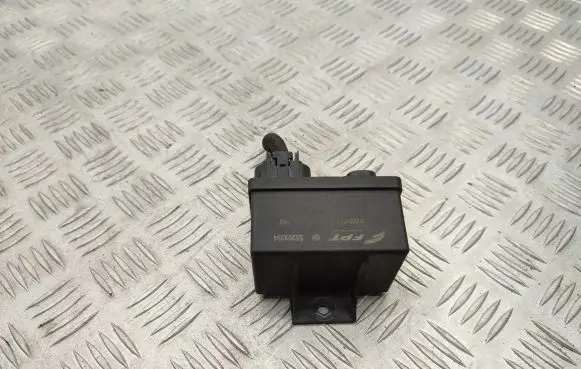 Fiat 500L Glow plug pre-heat relay 55203394