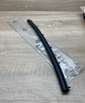 Citroen C3 Rubber seal rear door 9025Y0