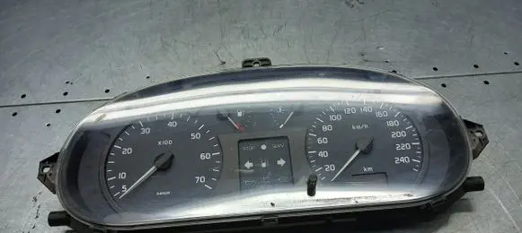 Renault Scenic I Speedometer (instrument cluster) P8200071820