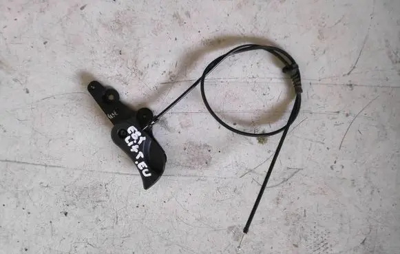 BMW 1 E81 E87 Engine bonnet/hood lock release cable 