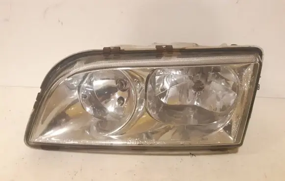 Volvo S40, V40 Headlight/headlamp