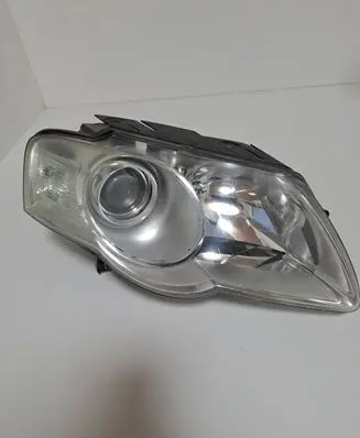 Volkswagen PASSAT B6 Headlight/headlamp 1EL24701412