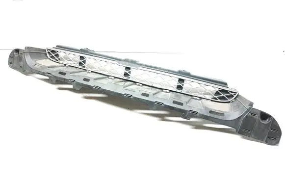 BMW X5 E70 Front bumper lower grill 7158202 51117158202