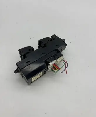 Mazda Premacy Electric window control switch CB0306350A 1399D4 C8HD135