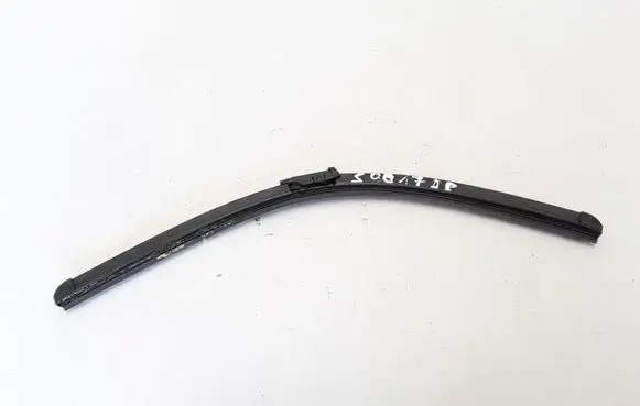 Volvo S90, V90 Front wiper blade arm 31349835