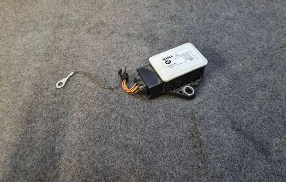 BMW X3 E83 ESP acceleration yaw rate sensor 3417699 7004543 0265005644