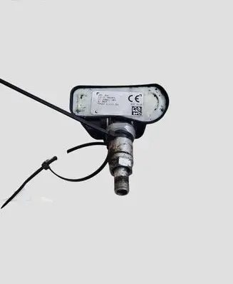 Opel Astra J Tire pressure sensor 13581560