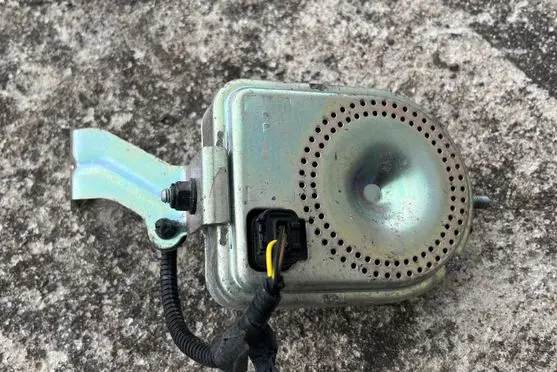 Volvo V40 Alarm system siren 30659885