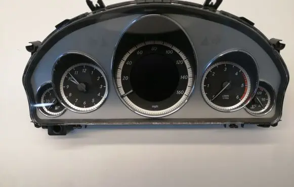 Mercedes-Benz E W212 Speedometer (instrument cluster) A2129004313