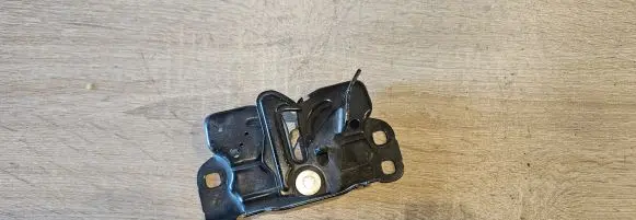 Dodge Durango Engine bonnet/hood lock/catch 68249962AA