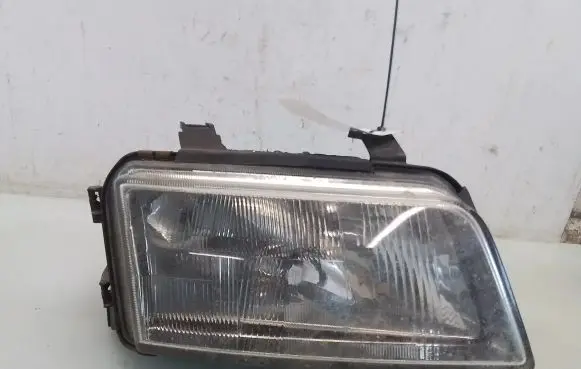 Audi A4 S4 B5 8D Headlight/headlamp