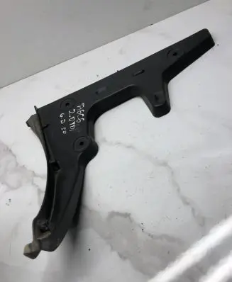 Audi A6 S6 C6 4F Front bumper mounting bracket 4F9807454 13867