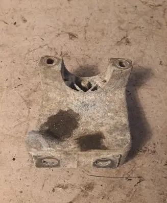 BMW 5 E60 E61 Other engine bay part 7010593