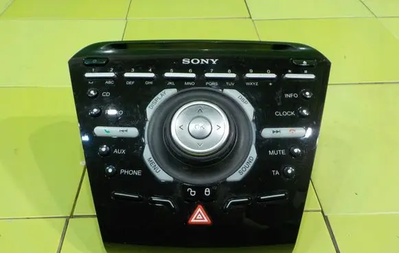 Ford Focus Other switches/knobs/shifts BM5T18K811MA 18AB13