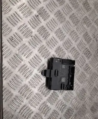 Audi Q7 4M Door control unit/module 4M0959793D 4M0959793C