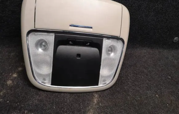 Dodge Durango Front seat light 29E116269