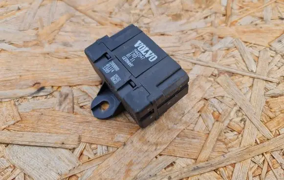 Volvo V70 Seat heating relay 9442947 200000