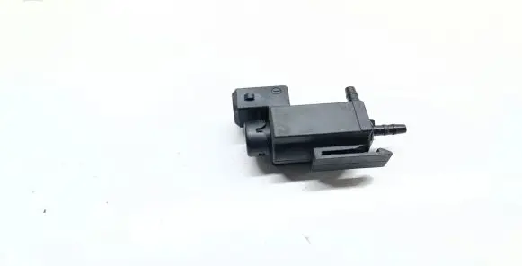 BMW 5 F10 F11 Vacuum valve 7810831 70231800