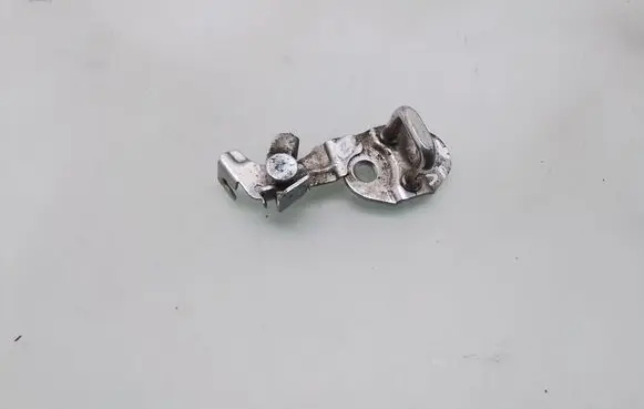 Chevrolet Aveo Trunk lock loop 