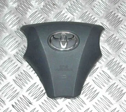 Toyota iQ Steering wheel airbag