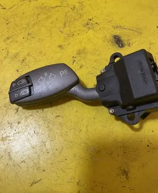 Multifunctional control switch/knob