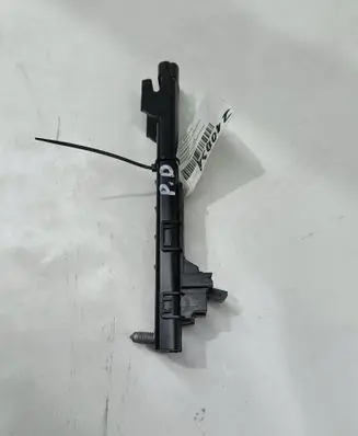Mercedes-Benz C W205 Seat belt height adjuster A0008600388