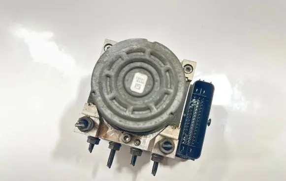Volkswagen Golf VII ABS Pump 5Q0614517DB MK100ESC 10022010604